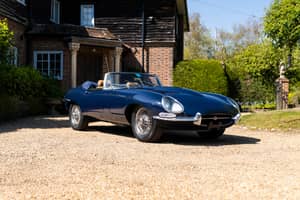 Image 7/86 de Jaguar E-Type (1967)
