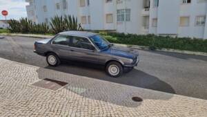 Image 14/100 of BMW 323i (1984)