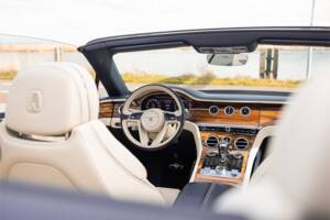 Imagen 10/22 de Bentley Continental GTC V8 (2020)