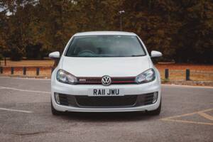 Imagen 9/42 de Volkswagen Golf VI GTI (2011)