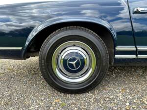 Image 31/50 de Mercedes-Benz 230 SL (1967)