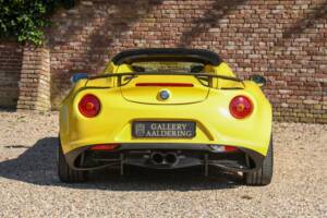 Image 34/50 of Alfa Romeo 4C Spider (2018)
