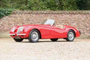 Image 40/50 of Jaguar XK 120 SE OTS (1954)