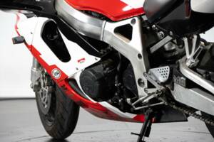 Image 19/44 of Honda CBR 900RR Fireblade (1999)