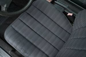 Image 22/50 of Mercedes-Benz 190 E 1.8 (1991)