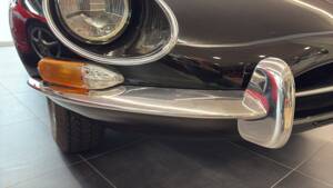 Afbeelding 3/34 van Jaguar E-Type (1968)