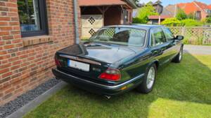 Image 5/26 of Jaguar XJ 6 4.0 Sovereign (1996)