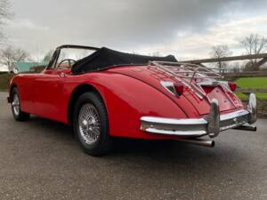 Immagine 2/18 di Jaguar XK 150 3.8 S DHC (1959)