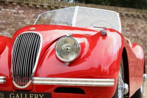Image 22/50 of Jaguar XK 120 SE OTS (1954)