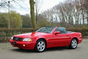 Immagine 2/21 di Mercedes-Benz SL 500 (2000)