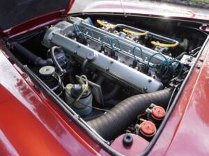 Afbeelding 17/18 van Aston Martin DB 6 Vantage (1969)