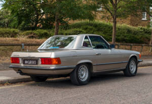 Image 3/23 of Mercedes-Benz 380 SL (1985)