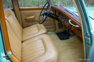 Image 13/46 of Bentley R-Type (1953)