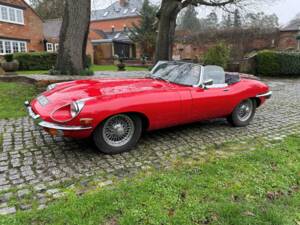 Image 3/29 de Jaguar E-Type (1969)