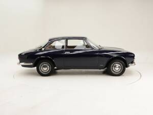 Bild 9/15 von Alfa Romeo 1750 GT Veloce (1969)