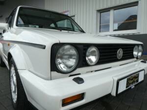 Image 21/23 of Volkswagen Golf Mk I Convertible 1.8 (1992)