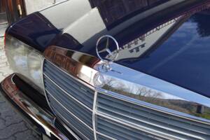 Bild 37/57 von Mercedes-Benz 230 CE (1980)