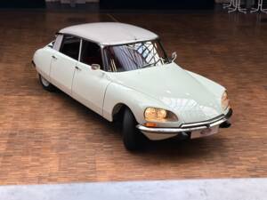 Imagen 9/42 de Citroën ID 19 (1968)