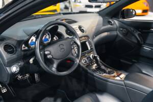 Image 21/31 of Mercedes-Benz SL 55 AMG (2003)