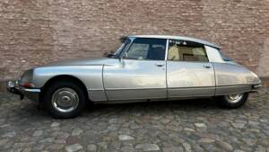 Image 4/67 de Citroën DS 23 Pallas IE (1973)