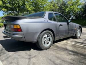 Image 7/8 de Porsche 944 Turbo Cup (1987)