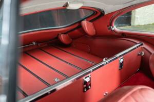 Bild 16/18 von Jaguar E-Type 4.2 (1965)