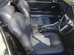 Bild 9/19 von Jaguar E-Type V12 (1972)