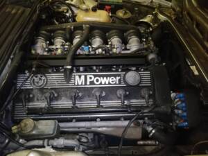 Image 3/48 of BMW M 635 CSi (1985)