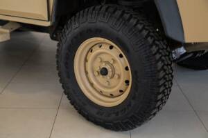 Bild 15/32 von Land Rover Defender 110 (2008)