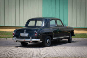 Image 5/30 de Mercedes-Benz 180 (1955)