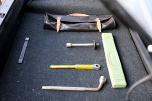 Image 32/32 of Ferrari 400 GT (1977)