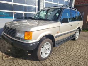 Immagine 1/8 di Land Rover Range Rover 4.6 HSE (1998)