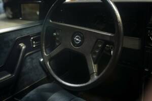 Bild 10/15 von Opel Monza 3,0 E (1983)