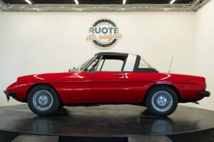 Image 5/50 of Alfa Romeo 1600 Spider (1972)