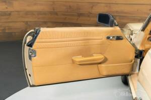 Immagine 16/29 di Mercedes-Benz 380 SL (1983)