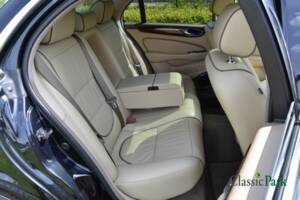 Immagine 10/50 di Jaguar XJ 2.7 D (2008)