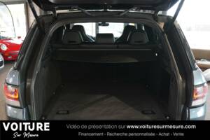 Image 39/50 of Land Rover Range Rover Sport SVR (2017)