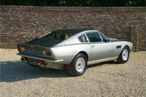 Image 29/50 of Aston Martin V8 (1980)