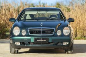 Image 6/50 of Mercedes-Benz CLK 200 (1997)