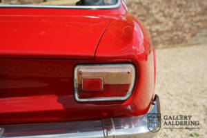 Imagen 18/50 de Alfa Romeo Giulia GT 1300 Junior (1975)