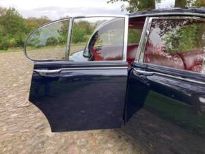Imagen 20/44 de Jaguar S-Type 3.8 (1966)