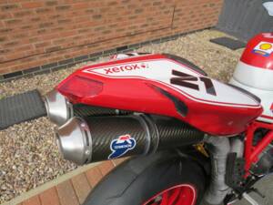 Bild 38/40 von Ducati 1098 R (2008)