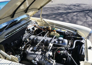 Image 42/45 of Mercedes-Benz 280 SE (1968)