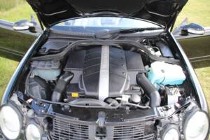 Bild 24/42 von Mercedes-Benz CLK 430 (2002)