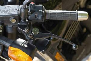 Immagine 22/40 di Triumph Speed Triple (1999)