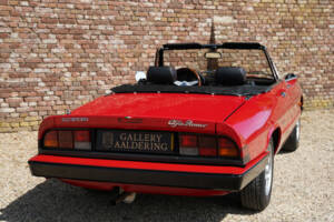 Image 23/50 of Alfa Romeo 2.0 Spider (1990)