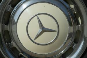 Afbeelding 42/50 van Mercedes-Benz 190 SL (1959)