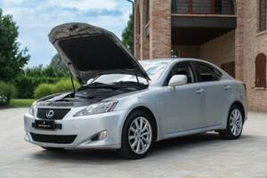 Bild 48/50 von Lexus IS 220d (2006)