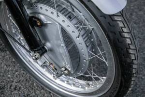 Bild 36/50 von Honda RC 173 (1966)