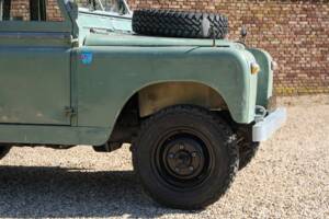 Image 16/50 of Land Rover 88 (1965)